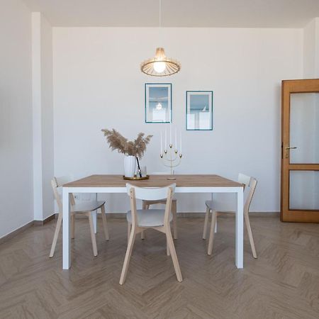 Ventodue Apartment Rimini Bagian luar foto