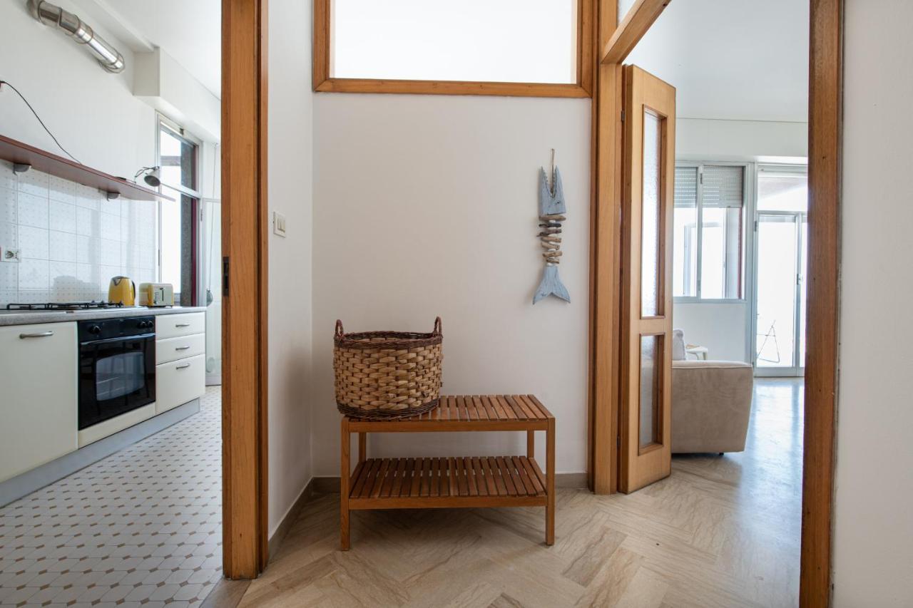 Ventodue Apartment Rimini Bagian luar foto