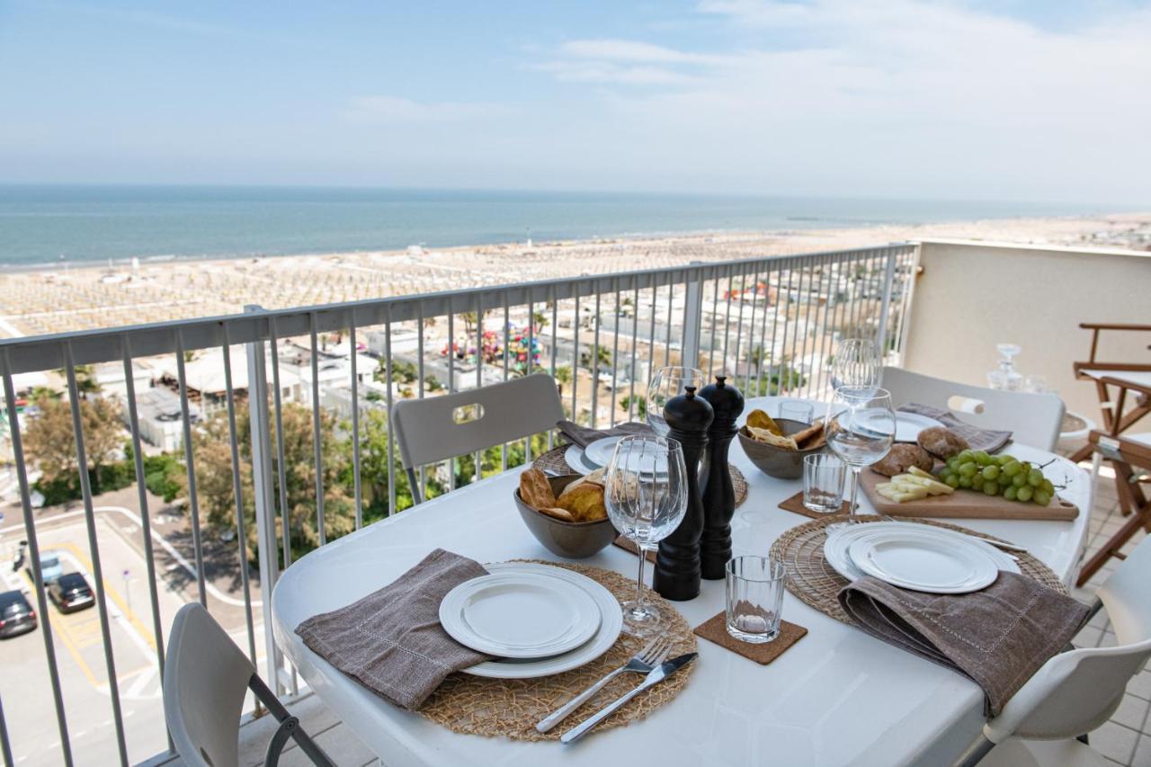 Ventodue Apartment Rimini Bagian luar foto